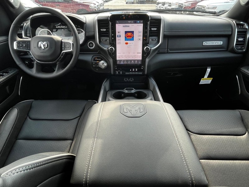 Ram 1500 Vehicle Full-screen Gallery Image 06