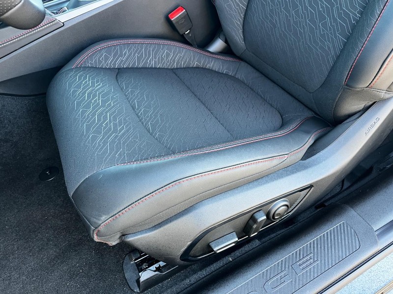 Dodge Charger Daytona Vehicle Full-screen Gallery Image 05