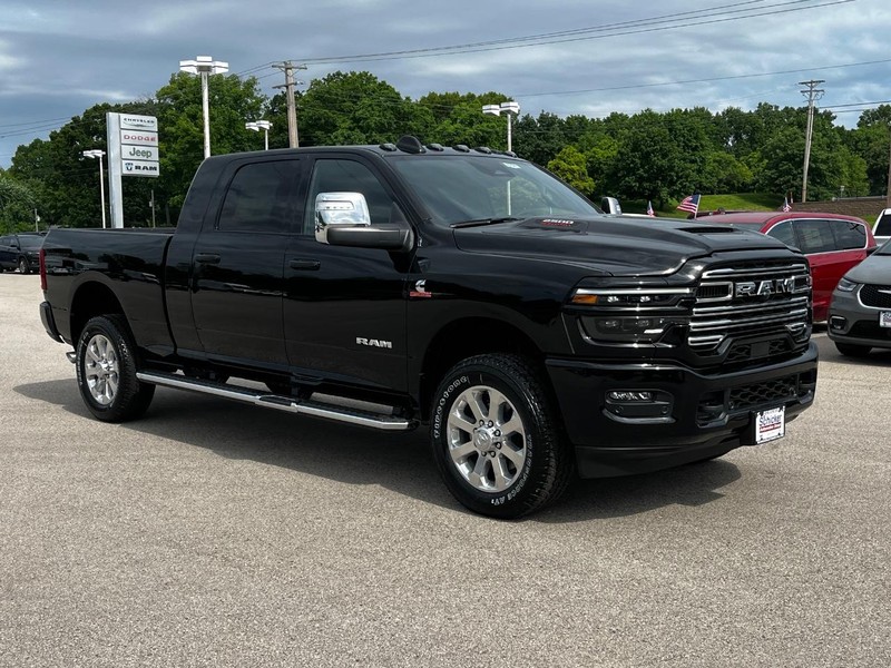 Ram 2500 Vehicle Full-screen Gallery Image 02