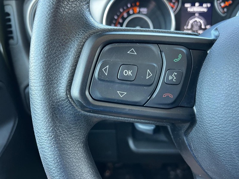 Jeep Wrangler Vehicle Full-screen Gallery Image 15