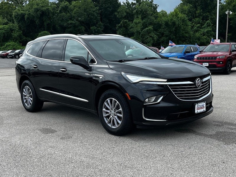 Buick Enclave Vehicle Full-screen Gallery Image 02