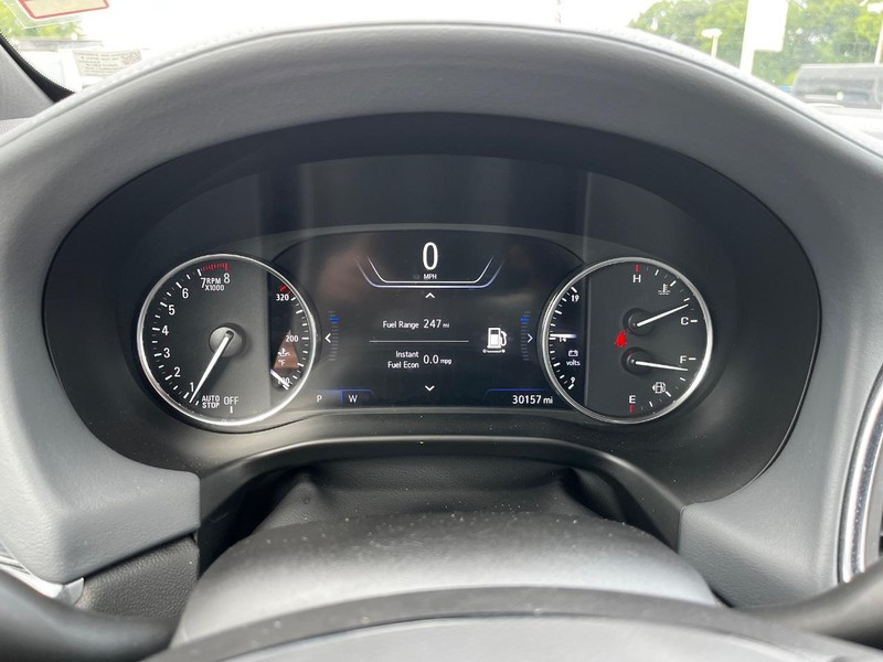 Buick Enclave Vehicle Full-screen Gallery Image 20