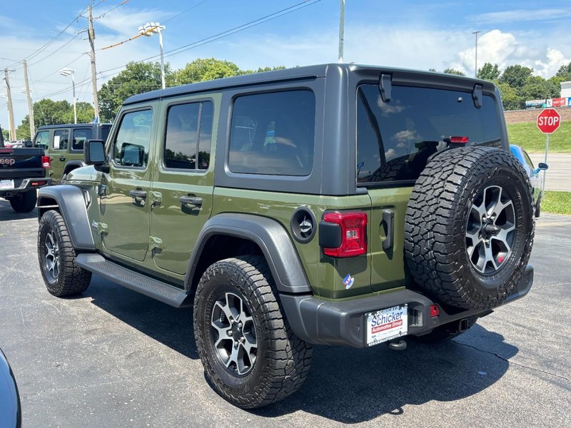 Jeep Wrangler Vehicle Full-screen Gallery Image 06