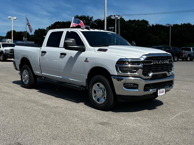 Ram 2500 Vehicle Full-screen Gallery Image 02