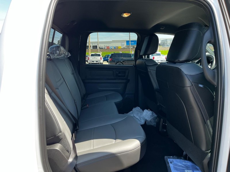 Ram 2500 Vehicle Full-screen Gallery Image 04