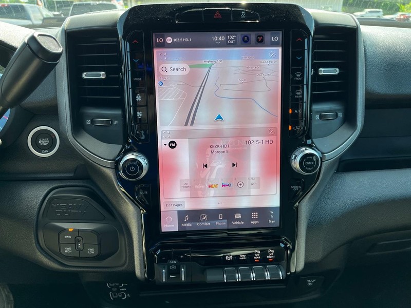 Ram 2500 Vehicle Full-screen Gallery Image 13