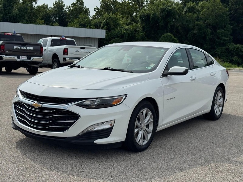 Chevrolet Malibu Vehicle Full-screen Gallery Image 08