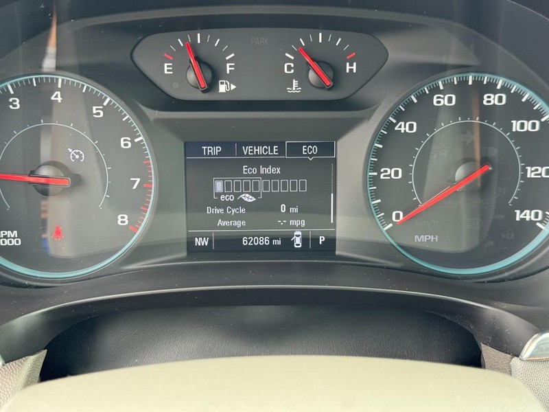 Chevrolet Malibu Vehicle Full-screen Gallery Image 20