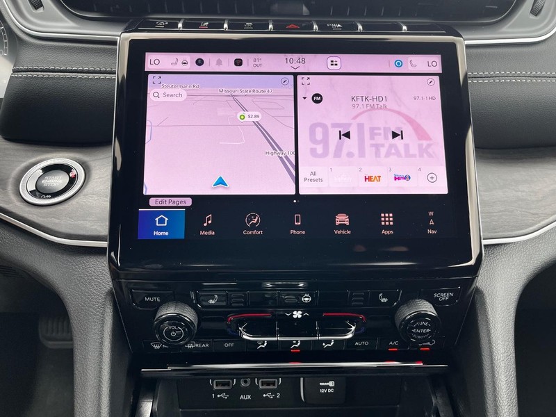 Jeep Grand Cherokee L Vehicle Full-screen Gallery Image 15