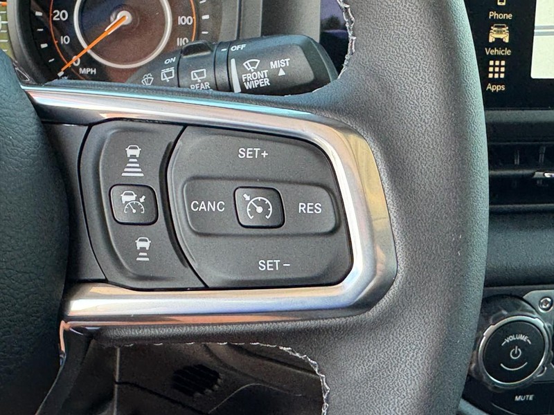 Jeep Wrangler Vehicle Full-screen Gallery Image 14