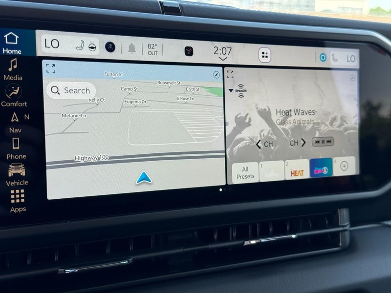 Jeep Wrangler Vehicle Full-screen Gallery Image 17