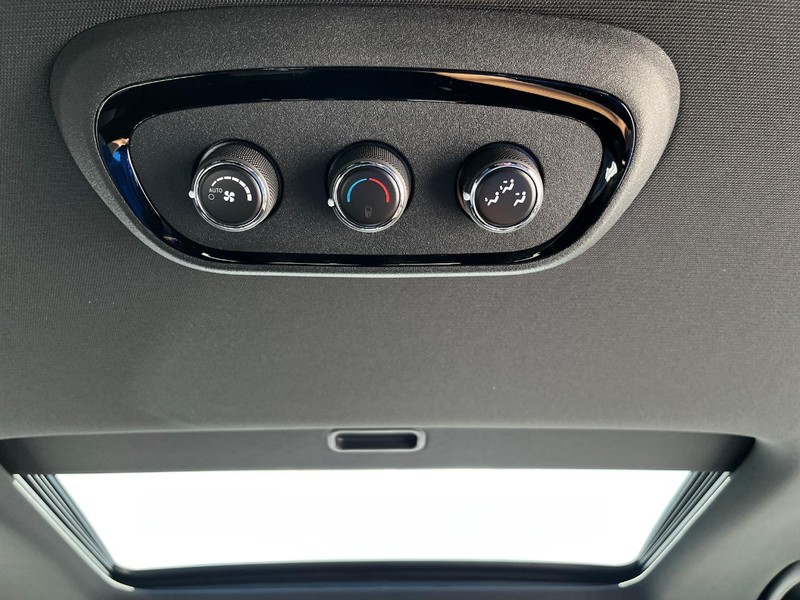 Dodge Durango Vehicle Full-screen Gallery Image 07