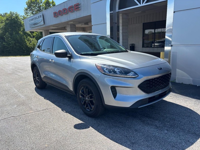 Ford Escape Vehicle Full-screen Gallery Image 02