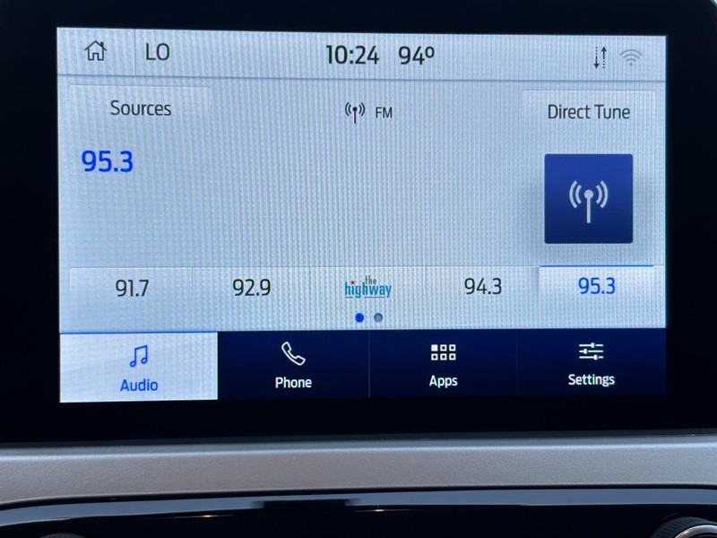 Ford Escape Vehicle Full-screen Gallery Image 20