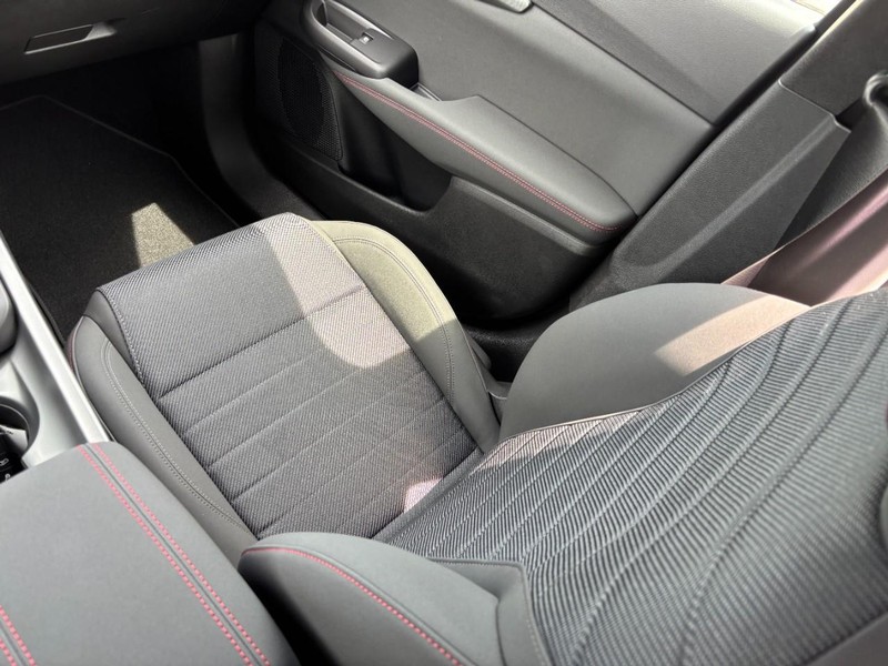 Dodge Hornet Vehicle Full-screen Gallery Image 10