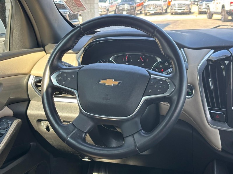 Chevrolet Traverse Vehicle Full-screen Gallery Image 13