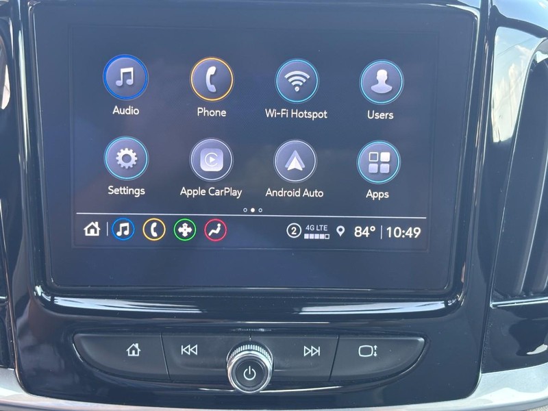 Chevrolet Traverse Vehicle Full-screen Gallery Image 21