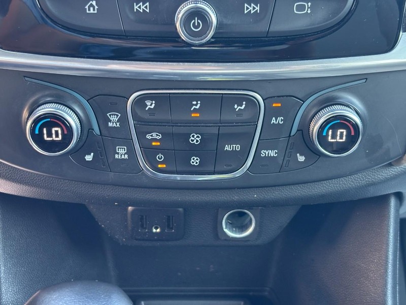 Chevrolet Traverse Vehicle Full-screen Gallery Image 23