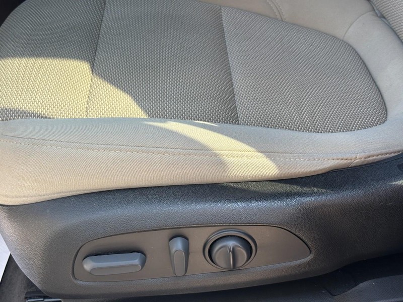 Chevrolet Traverse Vehicle Full-screen Gallery Image 25