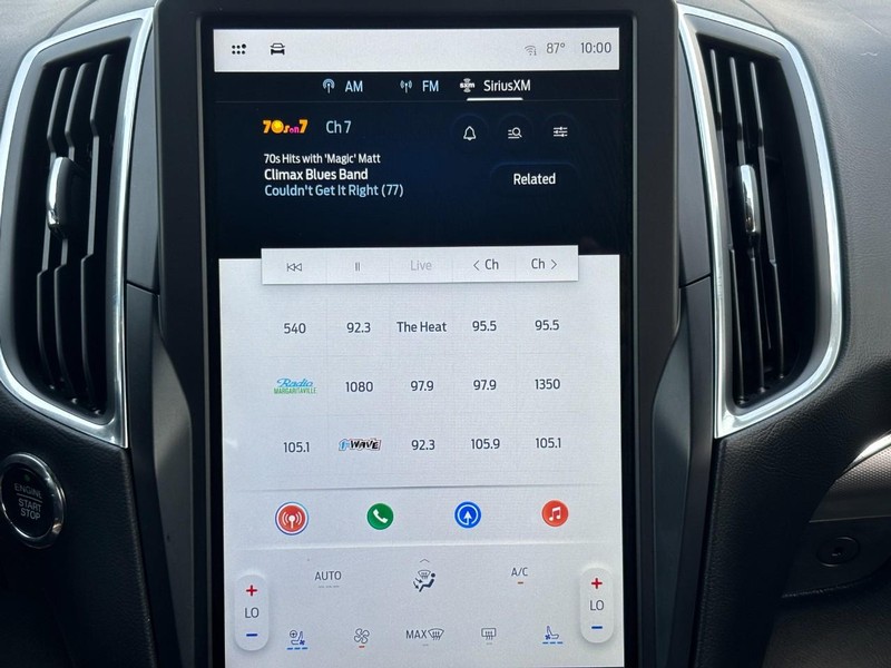 Ford Edge Vehicle Full-screen Gallery Image 13