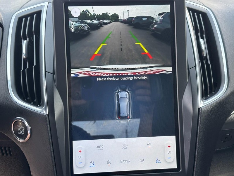 Ford Edge Vehicle Full-screen Gallery Image 21