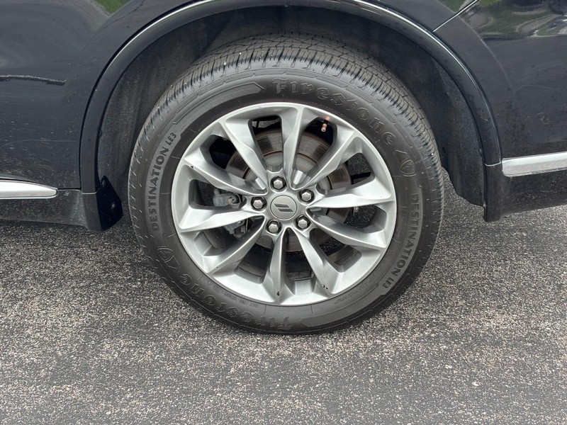 Dodge Durango Vehicle Full-screen Gallery Image 07