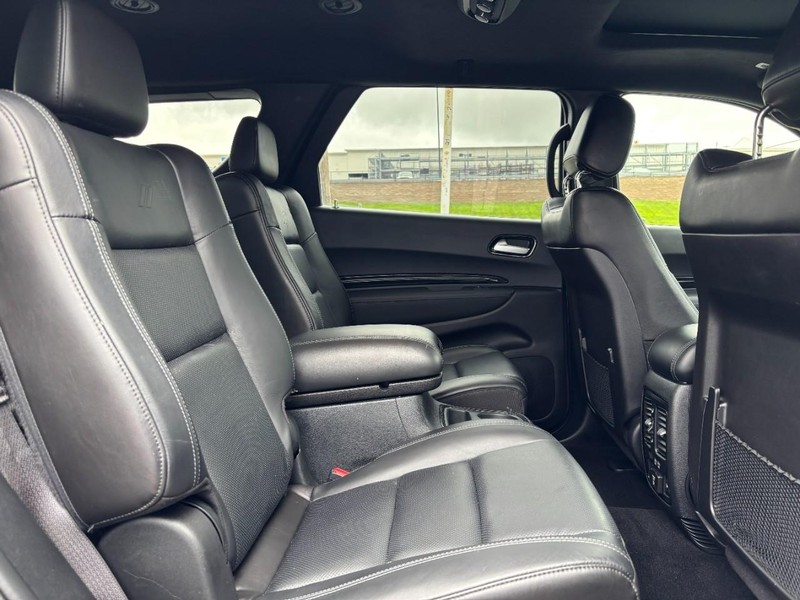 Dodge Durango Vehicle Full-screen Gallery Image 10