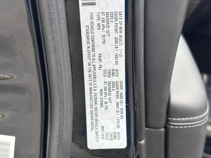 Dodge Durango Vehicle Full-screen Gallery Image 28