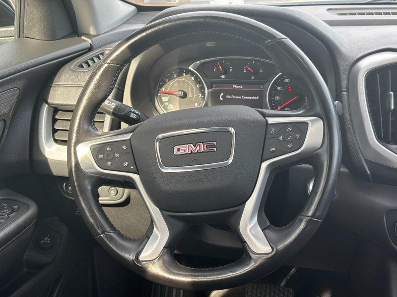 GMC Terrain Vehicle Full-screen Gallery Image 12