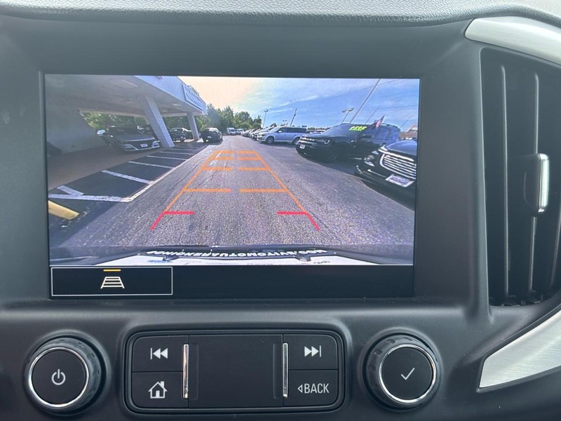 GMC Terrain Vehicle Full-screen Gallery Image 21