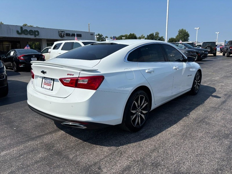Chevrolet Malibu Vehicle Full-screen Gallery Image 03