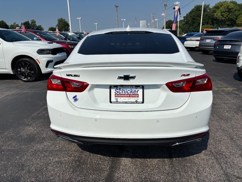 Chevrolet Malibu Vehicle Full-screen Gallery Image 05