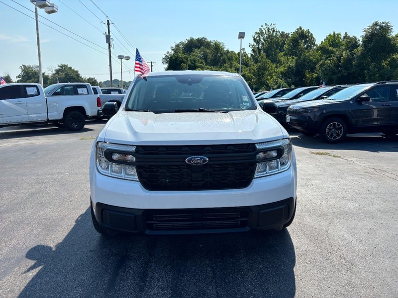 Ford Maverick Vehicle Full-screen Gallery Image 09