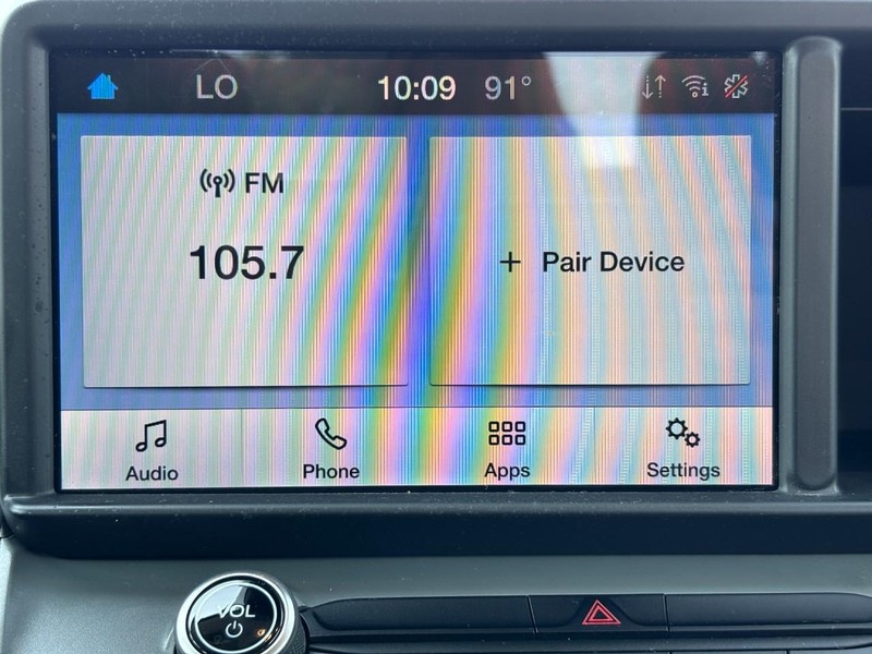 Ford Maverick Vehicle Full-screen Gallery Image 13