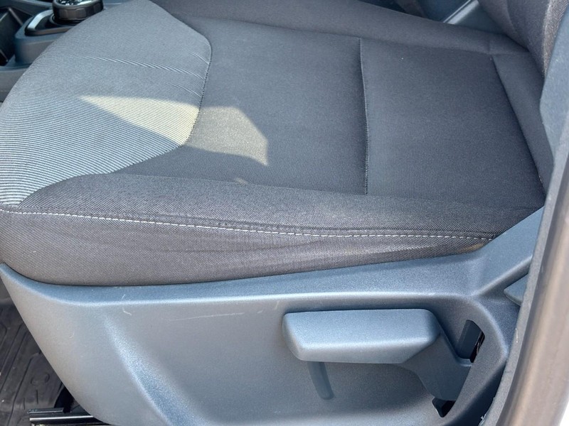 Ford Maverick Vehicle Full-screen Gallery Image 25