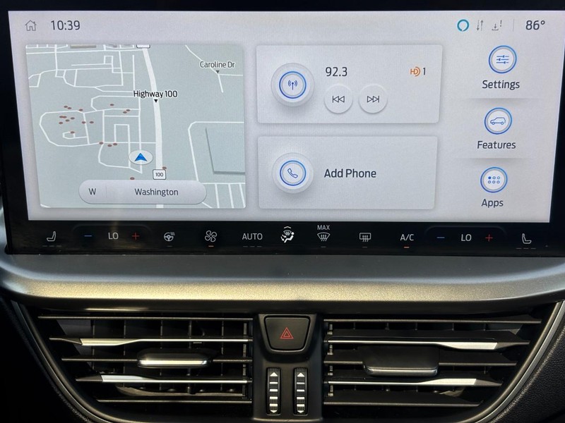 Ford Escape Vehicle Full-screen Gallery Image 13