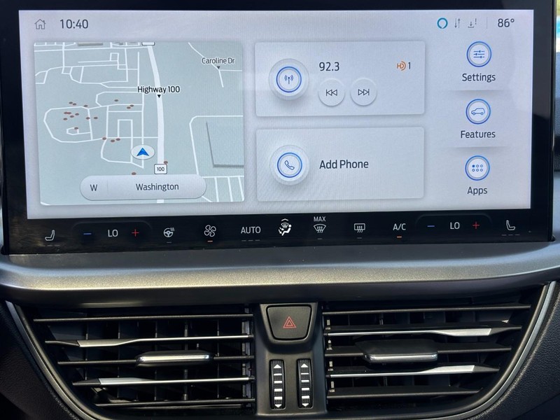 Ford Escape Vehicle Full-screen Gallery Image 20