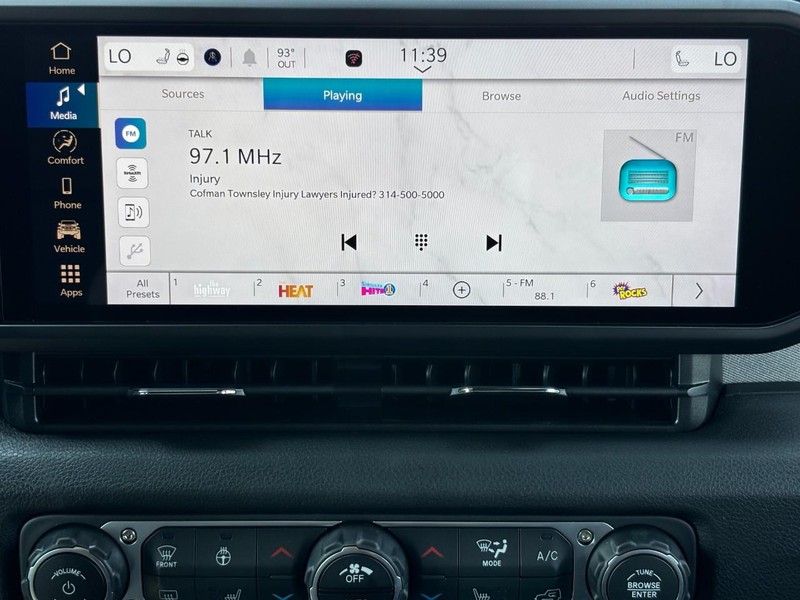 Jeep Wrangler Vehicle Full-screen Gallery Image 08