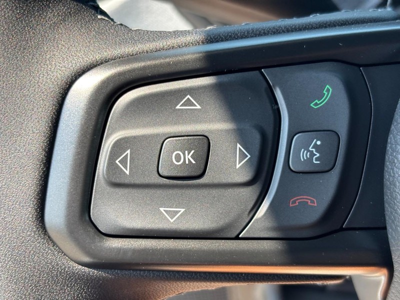 Jeep Wrangler Vehicle Full-screen Gallery Image 12