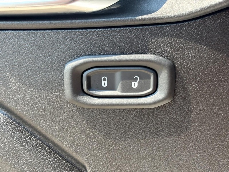 Jeep Wrangler Vehicle Full-screen Gallery Image 19