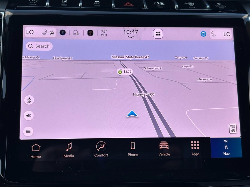 Jeep Grand Cherokee Vehicle Full-screen Gallery Image 17