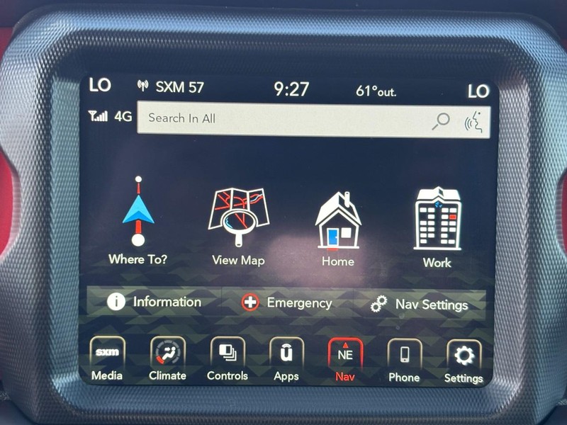 Jeep Wrangler Vehicle Full-screen Gallery Image 20