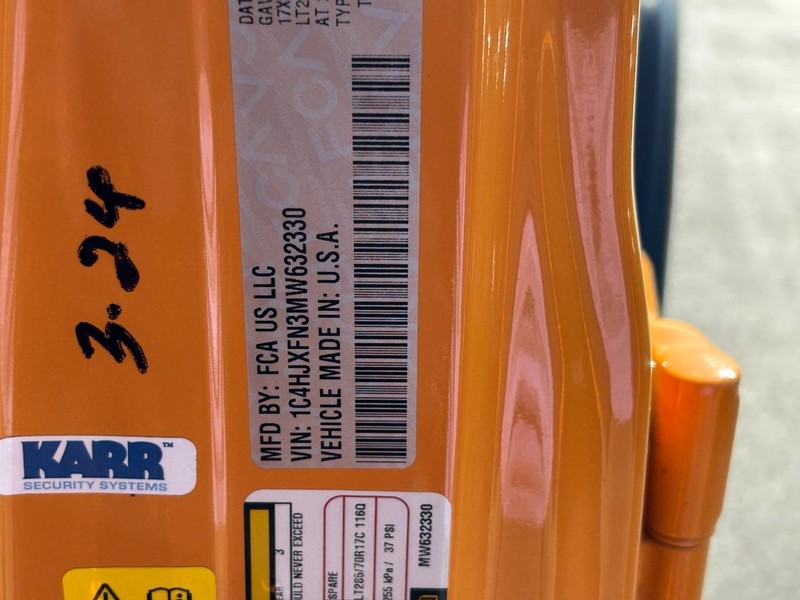 Jeep Wrangler Vehicle Full-screen Gallery Image 26