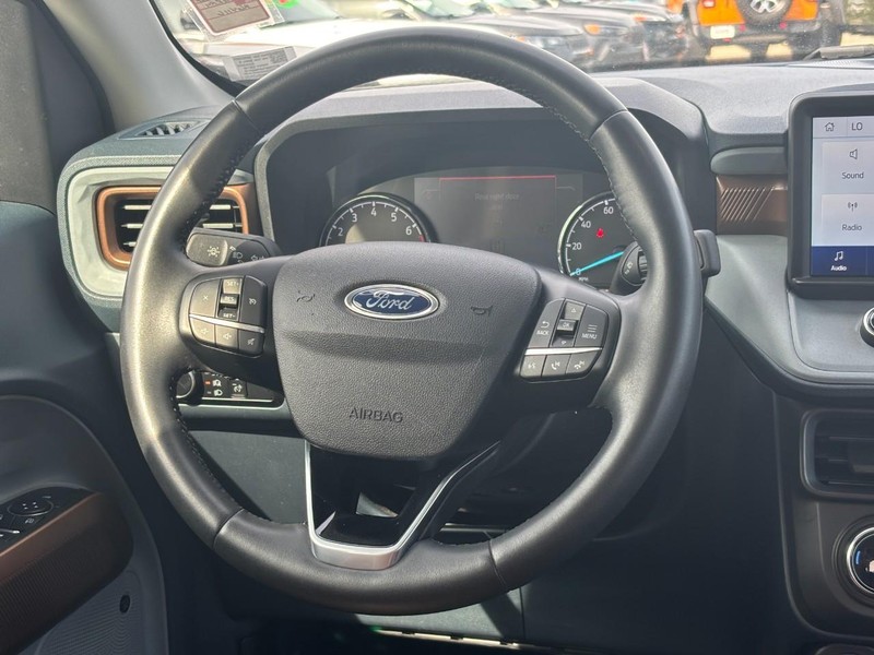 Ford Maverick Vehicle Full-screen Gallery Image 12