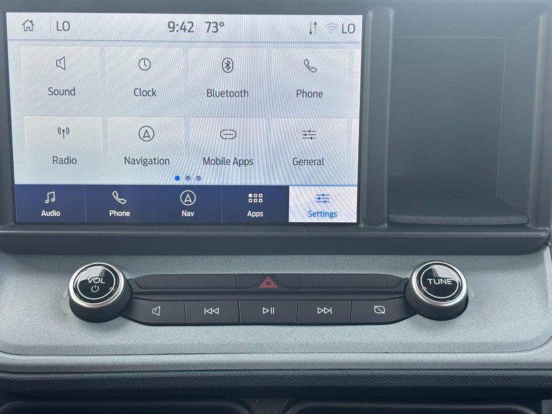 Ford Maverick Vehicle Full-screen Gallery Image 13