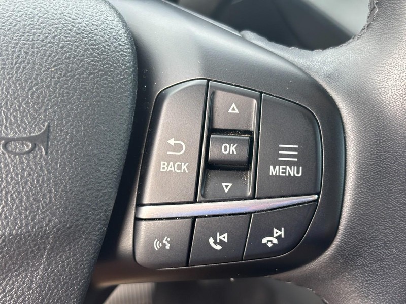 Ford Maverick Vehicle Full-screen Gallery Image 18