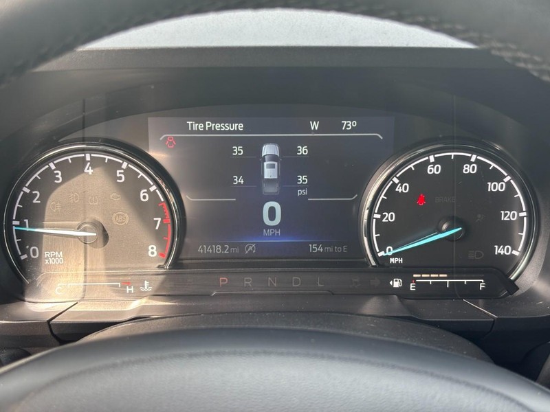 Ford Maverick Vehicle Full-screen Gallery Image 19