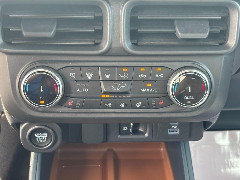 Ford Maverick Vehicle Full-screen Gallery Image 23