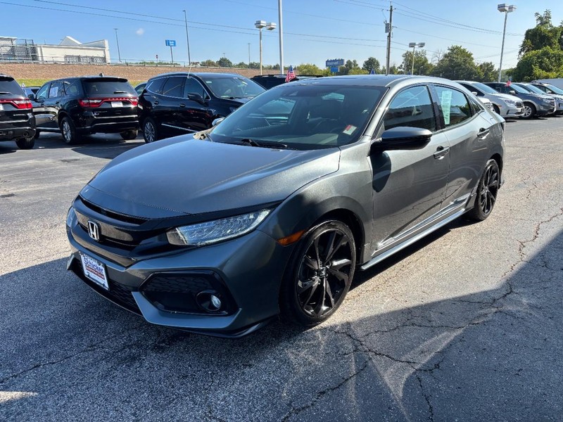 Honda Civic Hatchback Vehicle Full-screen Gallery Image 08