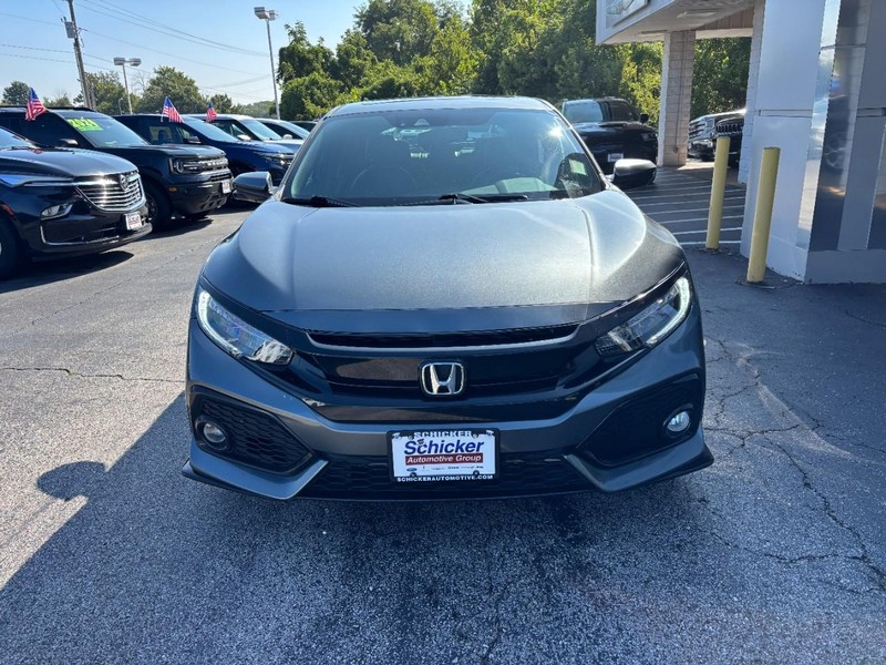 Honda Civic Hatchback Vehicle Full-screen Gallery Image 09